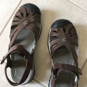 Women’s keen sandals